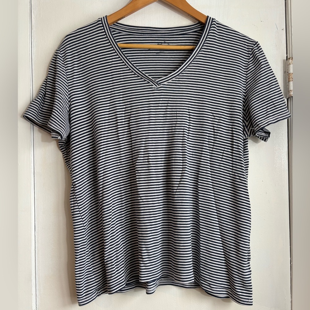Eddie Bauer Navy and White Striped Tee - Picture 1 of 6